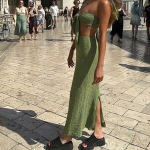 Princess Polly Matilda Crinkle Bandeau & Maxi Skirt Set In Green Size 4